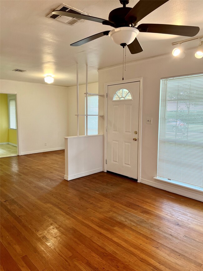 property at 4057 Woodfox St