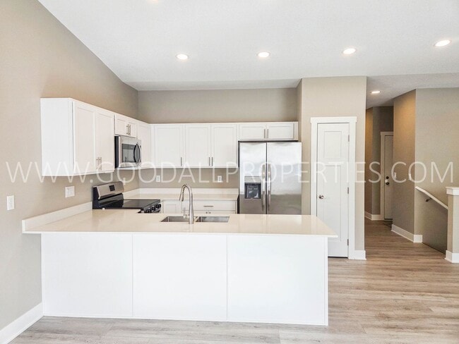 640 NW Rosemont Dr in Waukee, IA - Building Photo - Building Photo