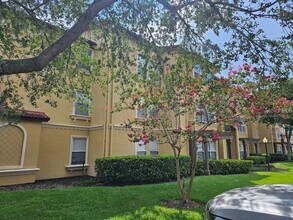 5132 Conroy Rd in Orlando, FL - Building Photo - Building Photo