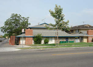 802 N Glassell St in Orange, CA - Building Photo - Building Photo