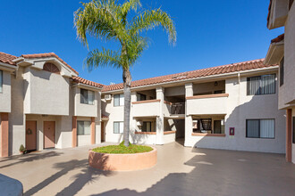 Kimberly Terrace Apartments in Anaheim, CA - Building Photo - Building Photo