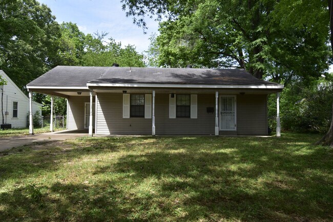 4374 Shelbourne Dr in Memphis, TN - Building Photo - Building Photo