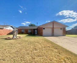 5463 6th Pl in Lubbock, TX - Building Photo