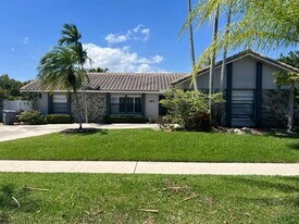 6875 Calle Del Paz S in Boca Raton, FL - Building Photo