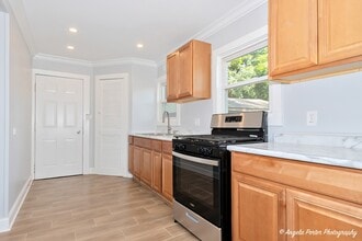 1501 Round Lake Dr in Round Lake Beach, IL - Building Photo - Building Photo