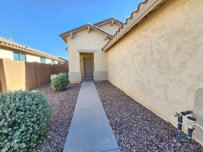 2161 W Gold Dust Ave in San Tan Valley, AZ - Foto de edificio - Building Photo