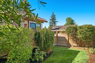 209 N 90th St in Seattle, WA - Building Photo - Building Photo