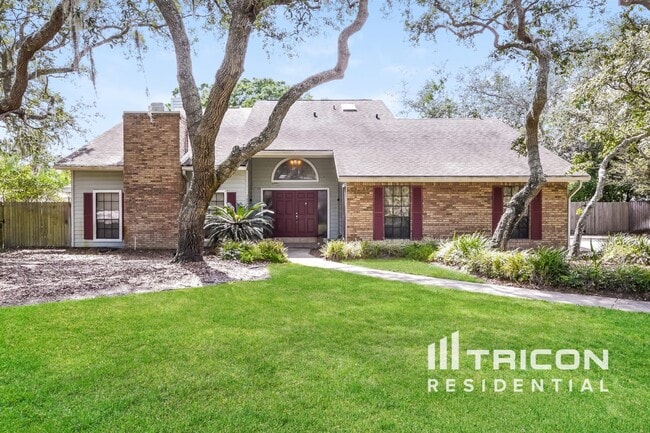 property at 702 Keeneland Pike
