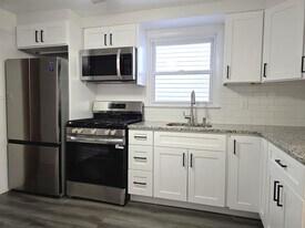 195 South St in Jersey City, NJ - Building Photo