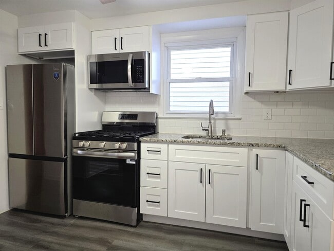 property at 195 South St