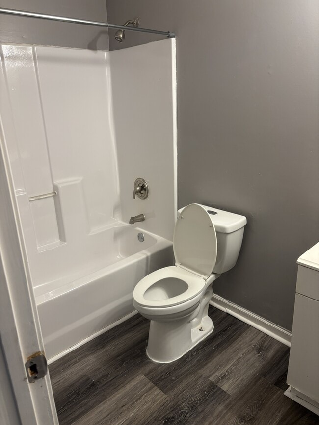 559 Woodlawn Ave NW, Unit Unit B in Atlanta, GA - Building Photo - Building Photo