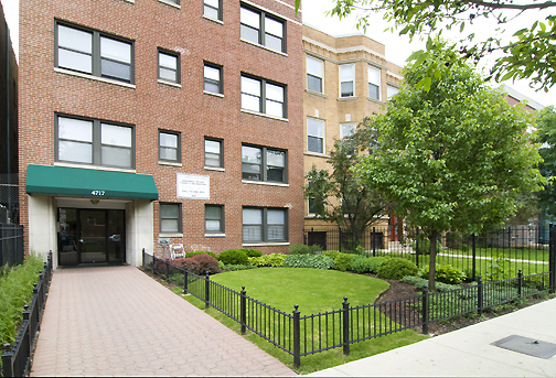 4717 N. Winthrop Apartments in Chicago, IL - Foto de edificio