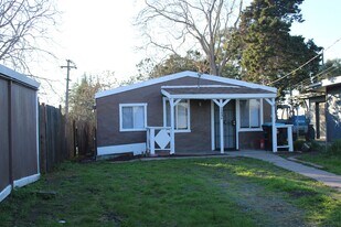1500 Viera Ave in Antioch, CA - Building Photo