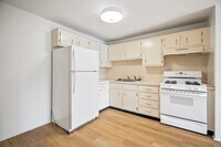 130 Mammoth Rd photo'