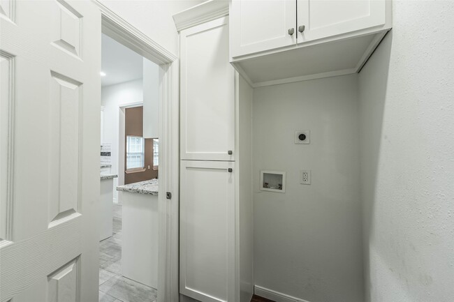 212 Clifton St in Houston, TX - Building Photo - Building Photo