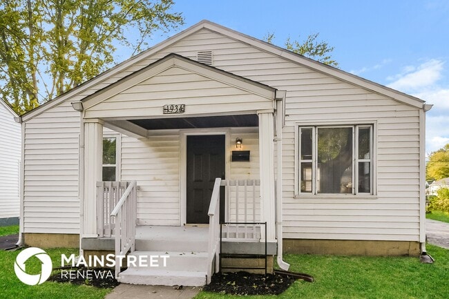 1934 N Bosart Ave in Indianapolis, IN - Building Photo - Building Photo