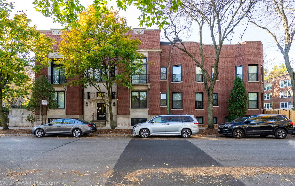 5000 S Woodlawn Ave in Chicago, IL - Building Photo