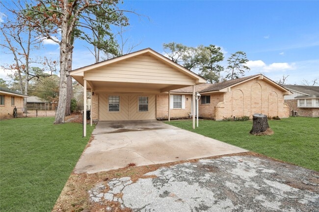 111 Montrose Cir in Conroe, TX - Building Photo - Building Photo