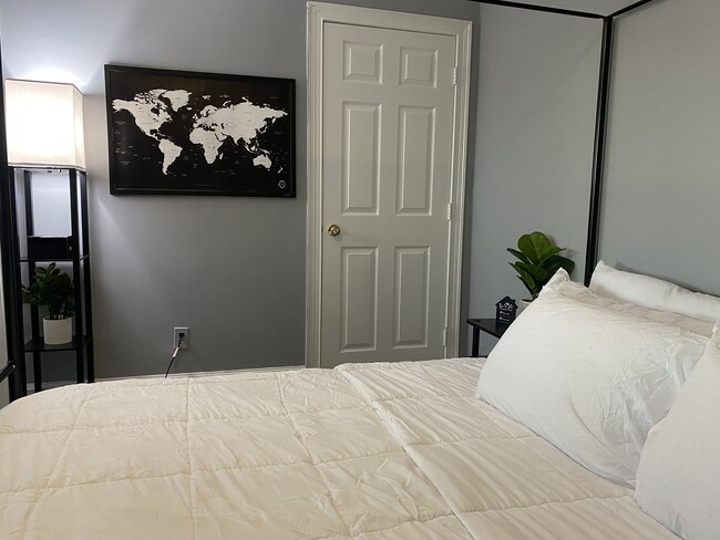 property at 4840 Lexington Ave