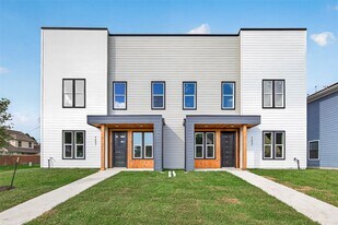 703 Carol Lynn Dr in Missouri City, TX - Building Photo