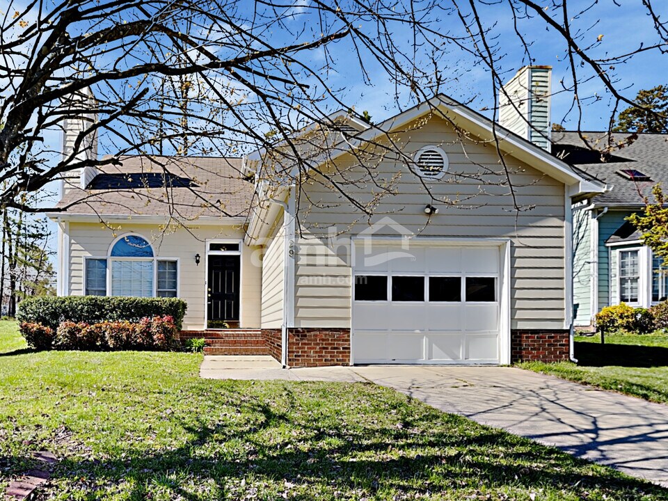 29 Park Village Ln in Greensboro, NC - Foto de edificio