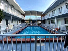 305 69th St in Miami Beach, FL - Building Photo - Building Photo