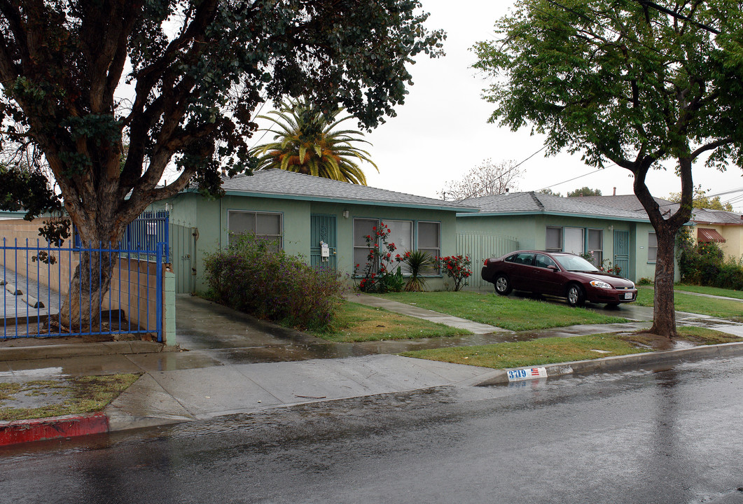 3715-3721 W 111th Pl in Inglewood, CA - Building Photo