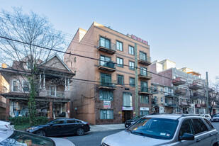 1819 E 13th St Apartamentos