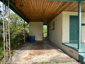 3427 Rogero Rd in Jacksonville, FL - Building Photo - Building Photo