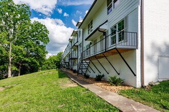 400 Gallery Ln in Chattanooga, TN - Building Photo - Building Photo