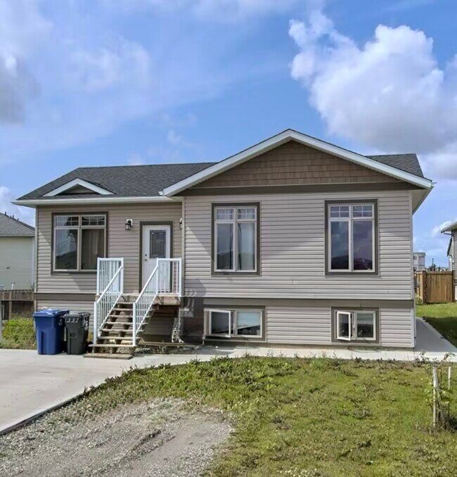 8616 84 St in Fort St John, BC - Building Photo - Building Photo