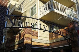 Varsity Apartments in Seattle, WA - Building Photo - Building Photo