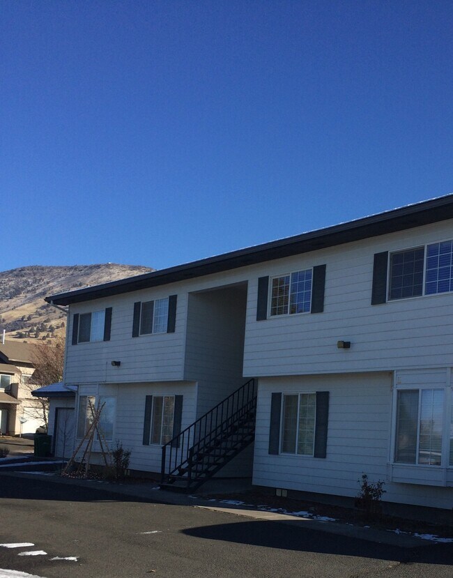 5534 Glenridge Way Rentals in Klamath Falls, OR