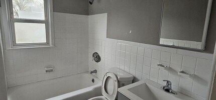 907 Maple Ave in Linden, NJ - Building Photo - Building Photo
