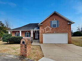 315 Madrid Dr in Lebanon, TN - Building Photo