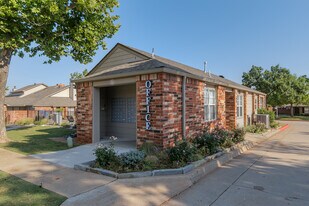 Garden Gate in Oklahoma City, OK - Building Photo