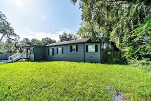 887 W State Rd 434 in Oviedo, FL - Building Photo