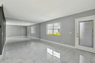 152 Burgandy Way, Unit 1520 in Delray Beach, FL - Building Photo - Building Photo