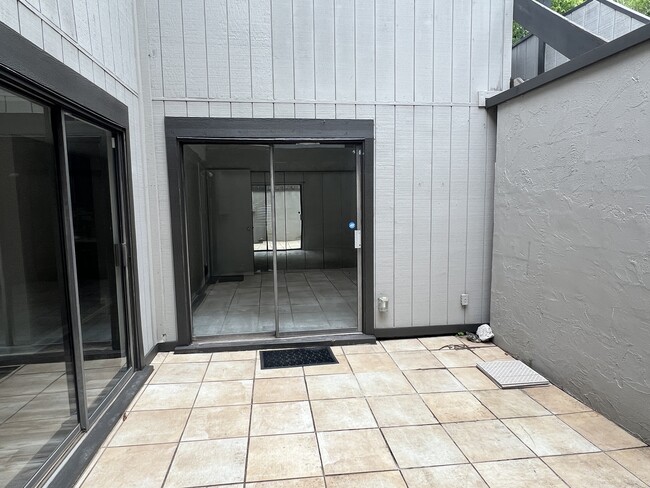 3350 Altamont Rd in Birmingham, AL - Building Photo - Building Photo