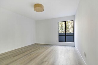 117 Pacific St in Santa Monica, CA - Building Photo - Building Photo