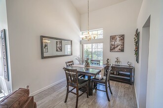 27517 Mariam Pl in Santa Clarita, CA - Building Photo - Building Photo