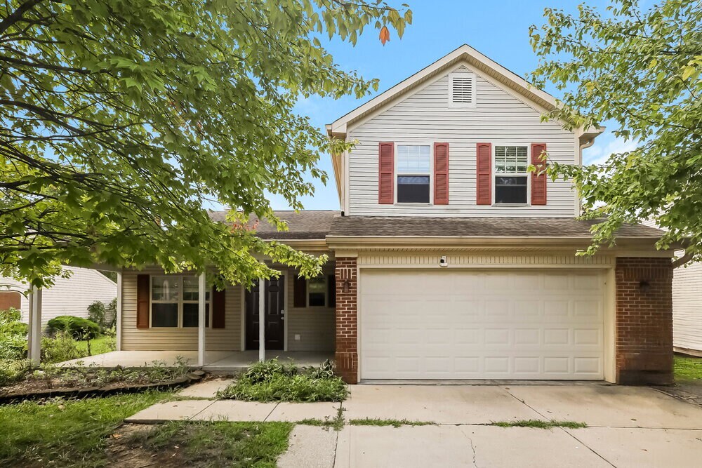 10335 Cornith Way in Avon, IN - Building Photo