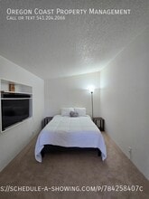 365 SW Pacific View St in Waldport, OR - Building Photo - Building Photo