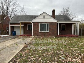 1524 Cornell Dr in Dayton, OH - Building Photo
