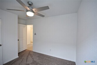 776 Bullsnake Trl in New Braunfels, TX - Foto de edificio - Building Photo
