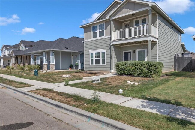 223 Clearlake Dr in Hutto, TX - Building Photo - Building Photo