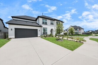 10235 Forest Lake Dr in Sienna, TX - Building Photo - Building Photo