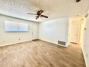 6509 21st St in Lubbock, TX - Building Photo - Building Photo