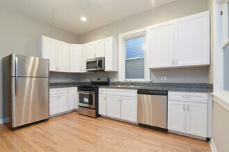 2914 N Richmond St in Chicago, IL - Building Photo - Building Photo