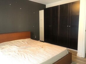 20800 Clark St, Unit for rent in Los Angeles, CA - Foto de edificio - Building Photo